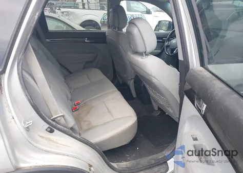 2012 Kia Sorento Lx z USA, uszkodzony, nr VIN 5XYKTCA65CG278332